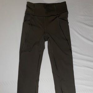 Lululemon Time To Sweat Crop *23” Sz 4